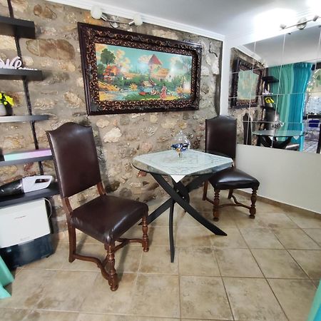 Naupactus Unique Harbor Apartment In A Stone House! Nafpaktos Ngoại thất bức ảnh