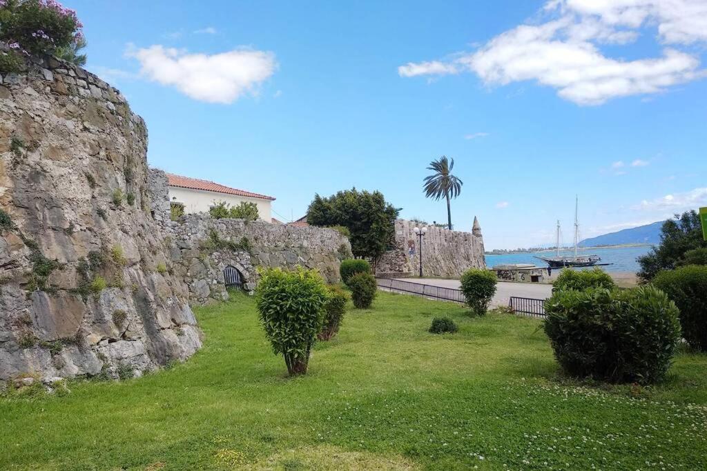 Naupactus Unique Harbor Apartment In A Stone House! Nafpaktos Ngoại thất bức ảnh