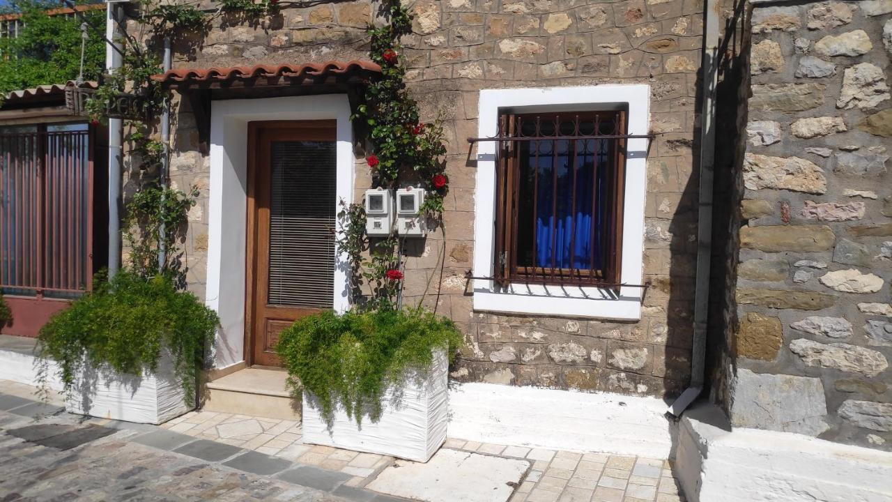 Naupactus Unique Harbor Apartment In A Stone House! Nafpaktos Ngoại thất bức ảnh