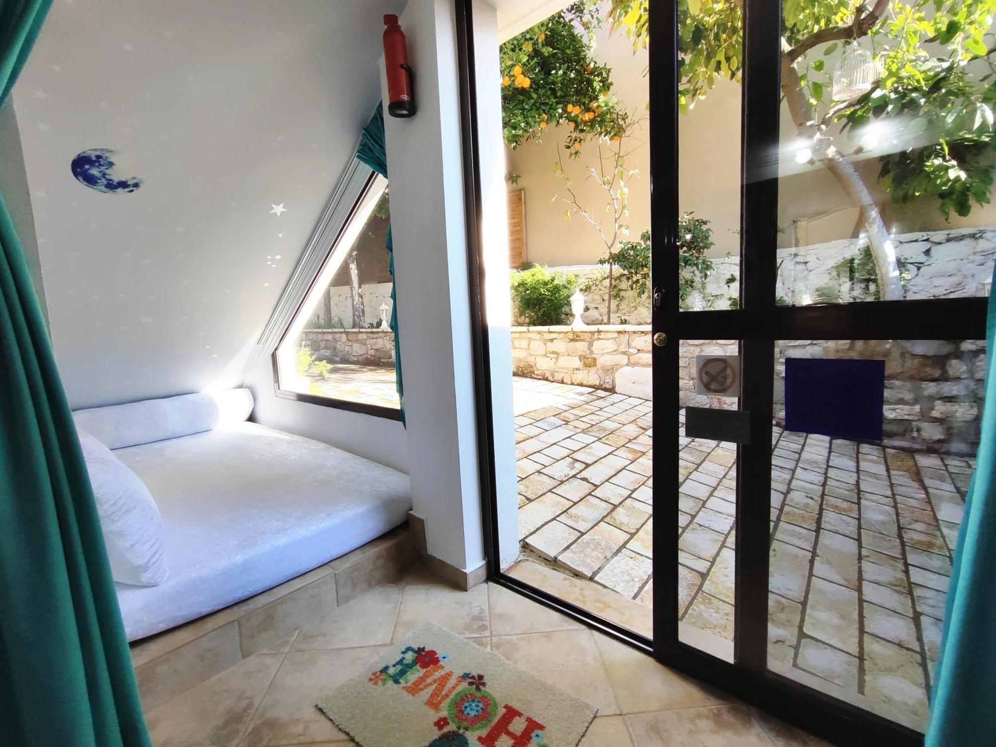 Naupactus Unique Harbor Apartment In A Stone House! Nafpaktos Ngoại thất bức ảnh