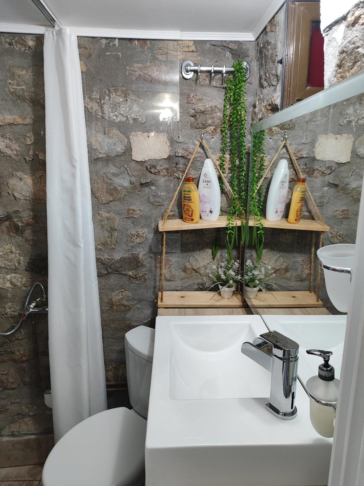 Naupactus Unique Harbor Apartment In A Stone House! Nafpaktos Ngoại thất bức ảnh